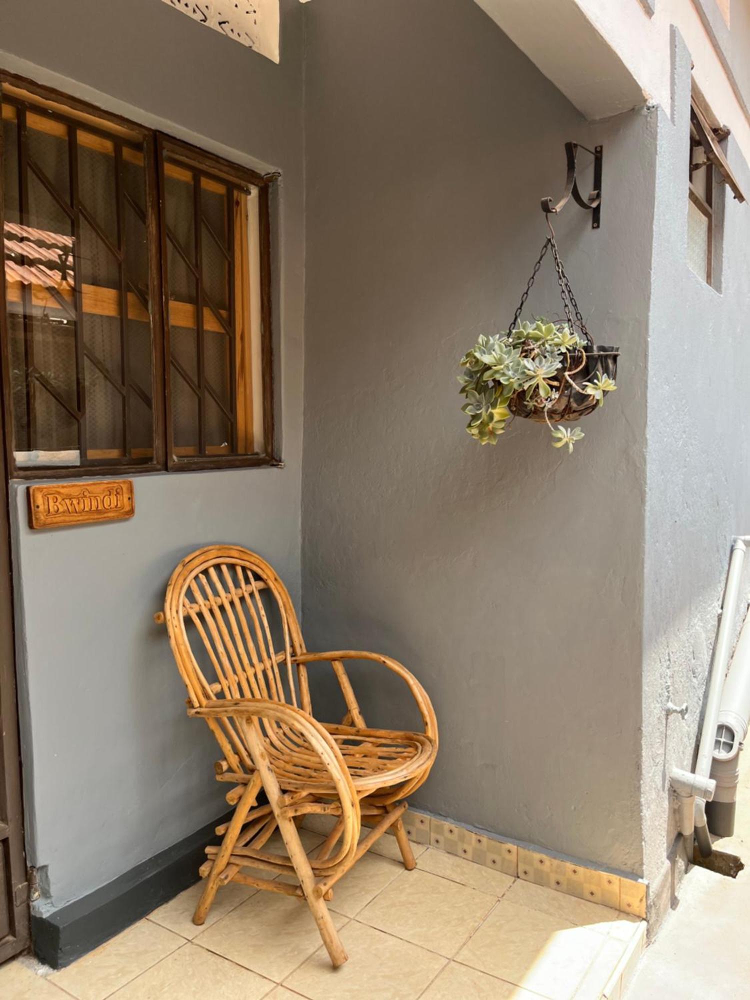 30 Wilson Acomodação com café da manhã Jinja Exterior foto