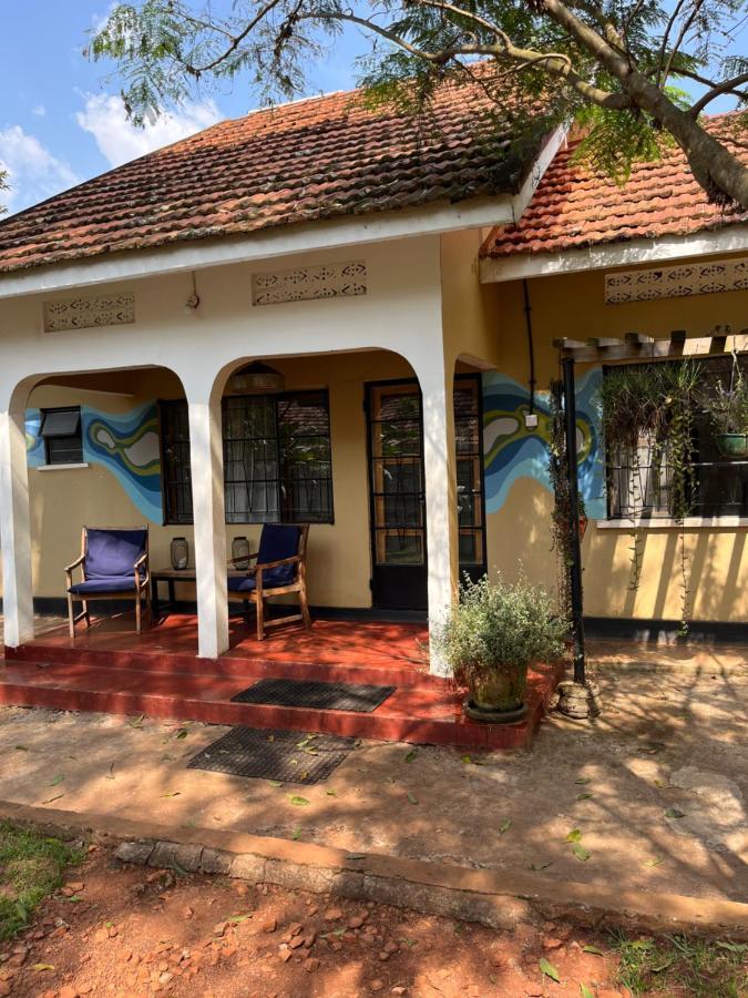 30 Wilson Acomodação com café da manhã Jinja Exterior foto