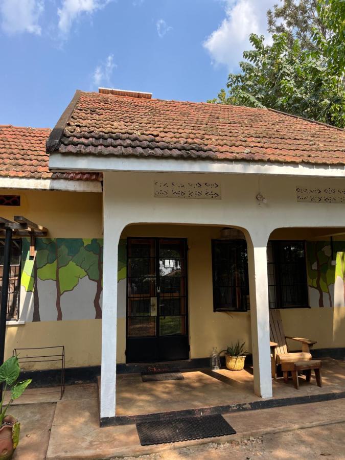 30 Wilson Acomodação com café da manhã Jinja Exterior foto