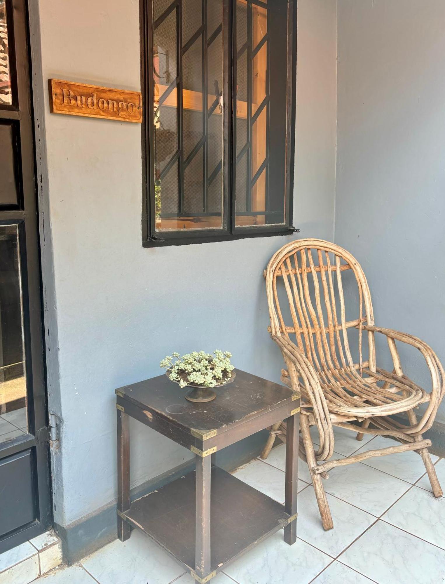 30 Wilson Acomodação com café da manhã Jinja Exterior foto